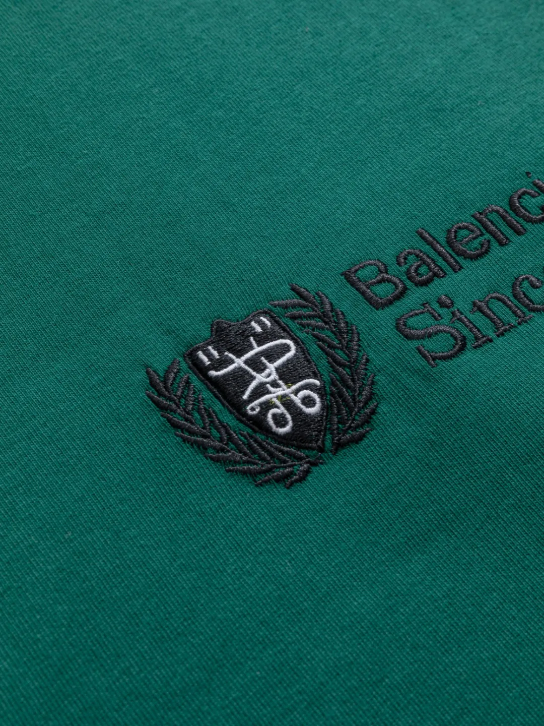 P100✨🔥 [BALENCIAGA] 2026FW short-sleeved T-shirt Premium 26s double yarn 300g fabric embroidery fraying process Color: Black White Green Size: S M L XL 2XL